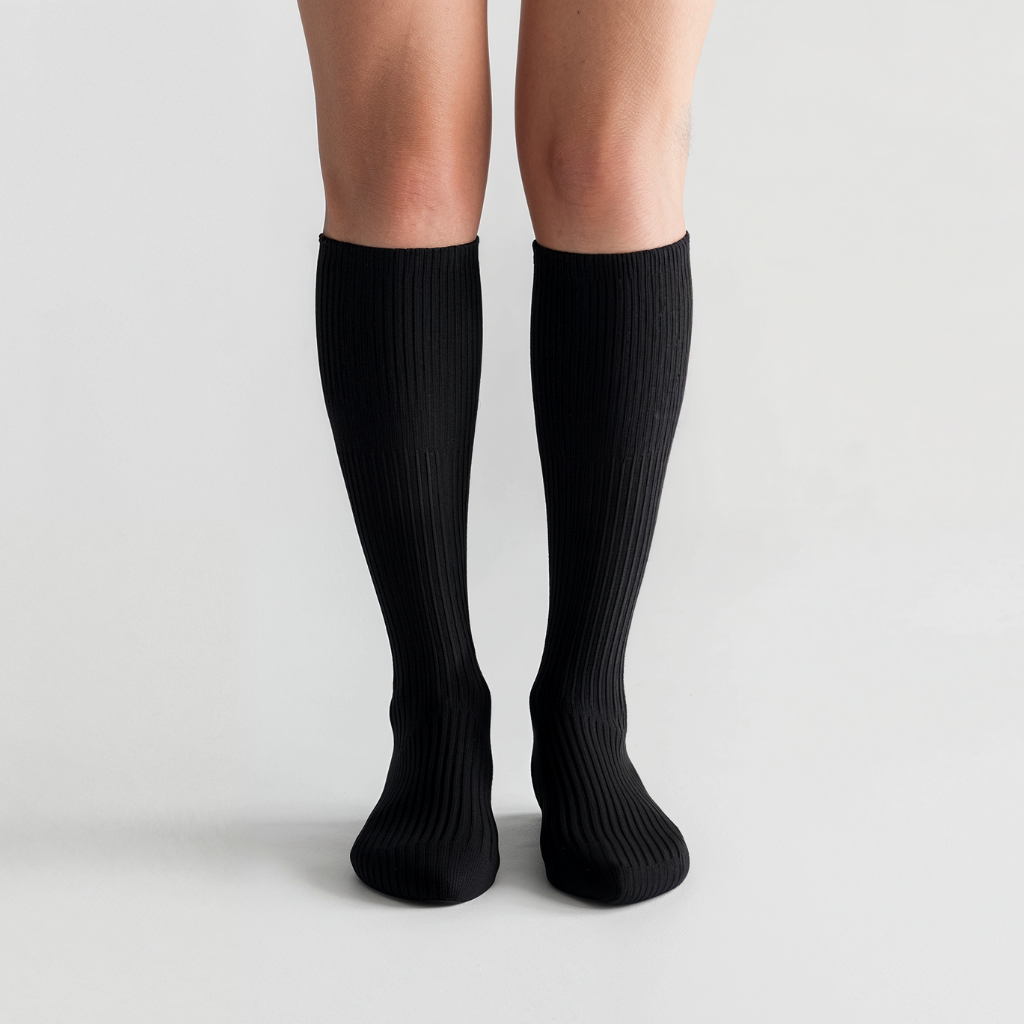 Wendy's Comfort Wide Compression Socks (Black)